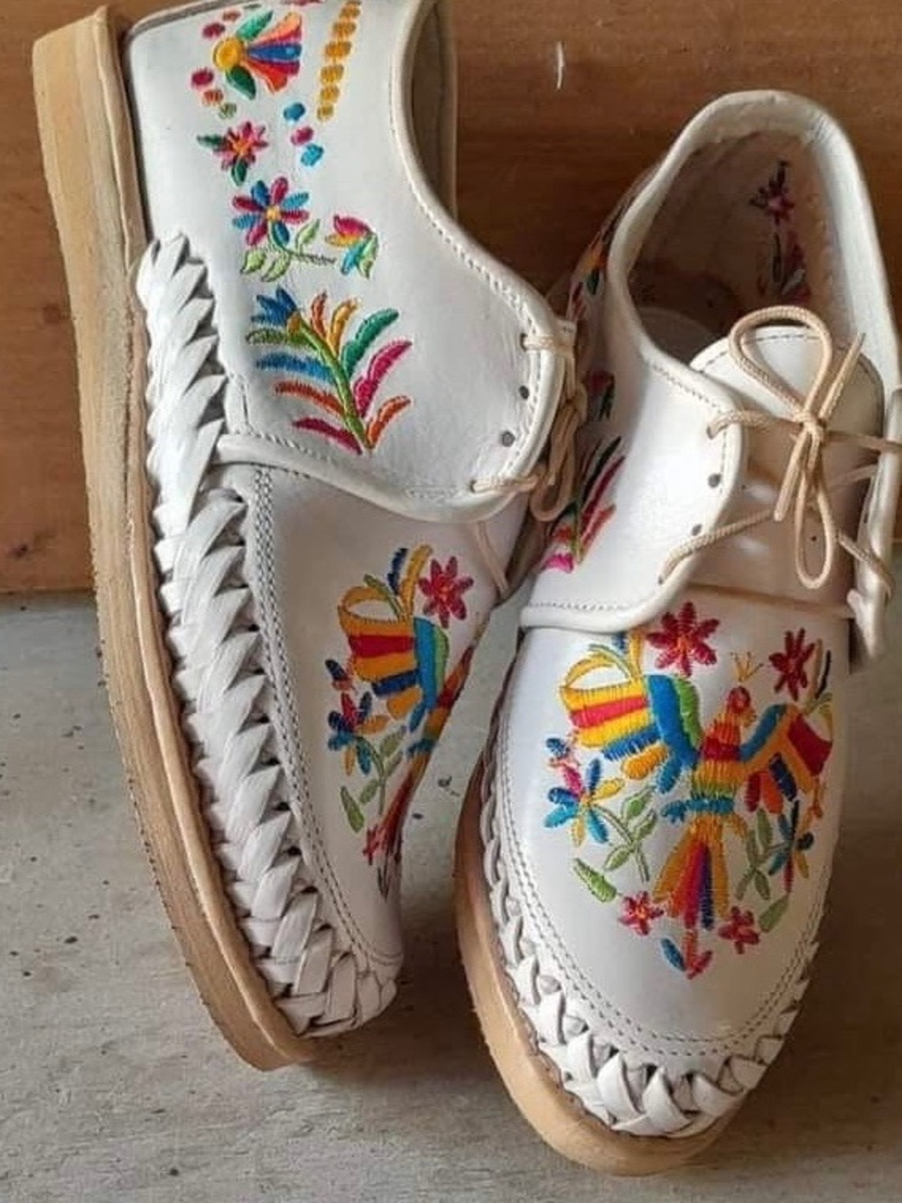 Hand Crafted White Embroidered Multicolor Lace-Up Flats - Picture 5 of 17